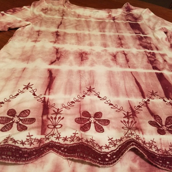 Francesca Embroidered 3/4 Sleeve Top - Picture 2 of 3